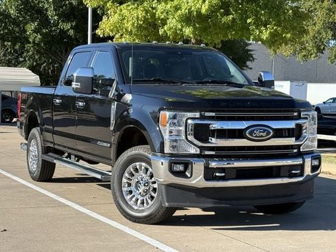 Used 2022 Ford F250 XLT w/ XLT Premium Package AWD/4WD image 2