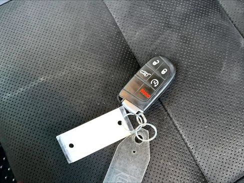 Used 2021 Jeep Grand Cherokee Laredo X AWD/4WD image 10