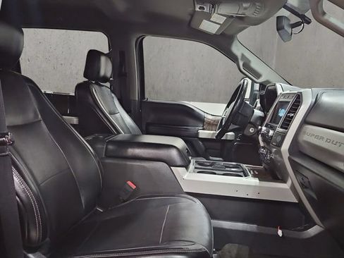 Used 2018 Ford F250 Lariat w/ Chrome Package AWD/4WD image 20
