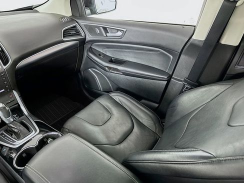 Used 2016 Ford Edge Titanium image 25