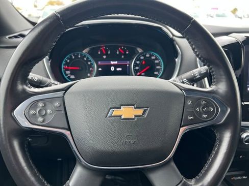 Used 2022 Chevrolet Traverse LT image 33