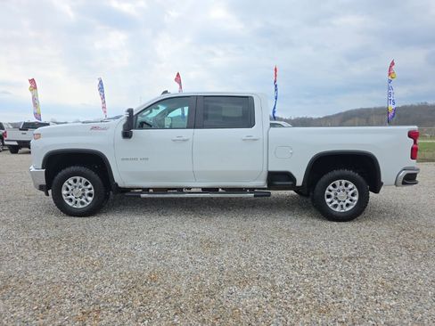 Used 2023 Chevrolet Silverado 2500 LT w/ Convenience Package image 5