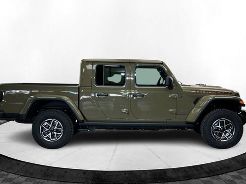 New 2025 Jeep Gladiator Rubicon AWD/4WD image 6