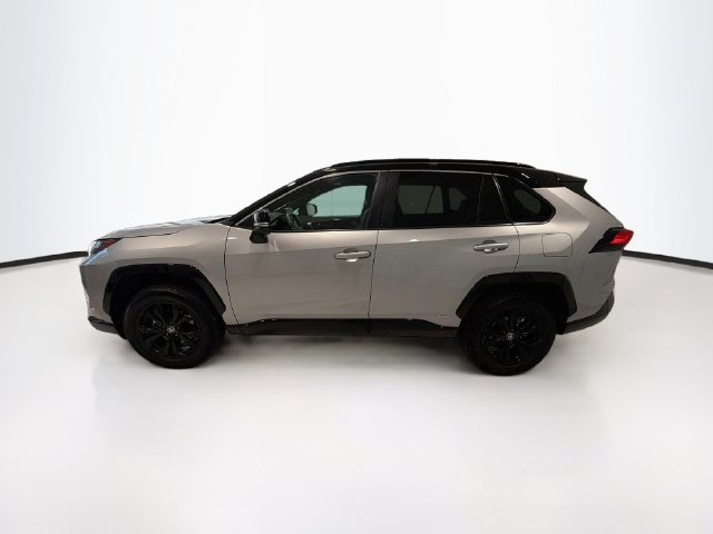 Used 2024 Toyota RAV4 XSE AWD/4WD image 4