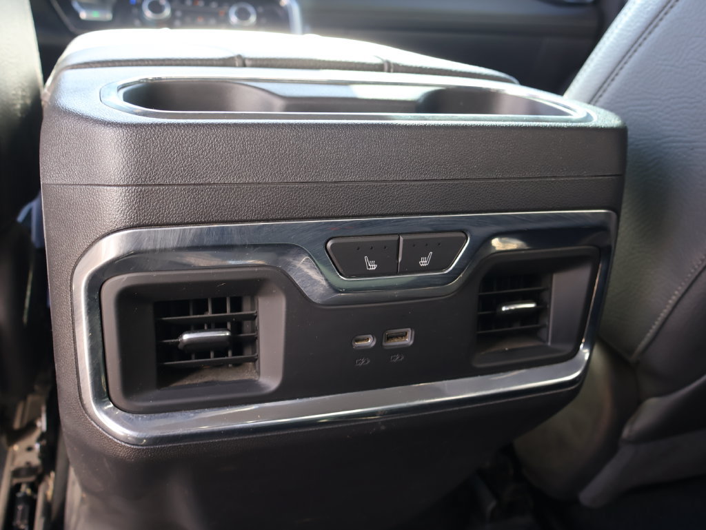 Used 2023 GMC Sierra 1500 Denali w/ Denali Reserve Package AWD/4WD image 15