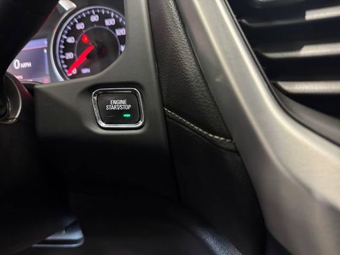 Used 2022 GMC Acadia SLT w/ Elevation Edition image 20