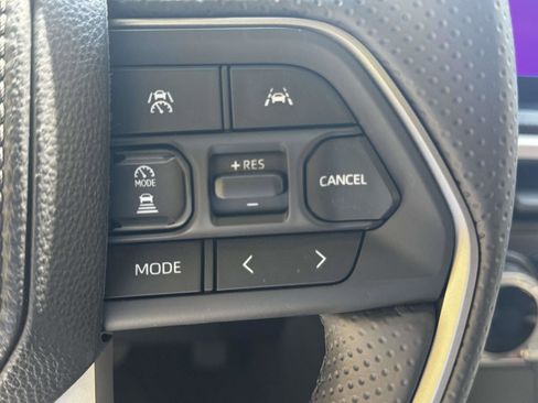 New 2026 Toyota 4Runner Limited AWD/4WD image 27