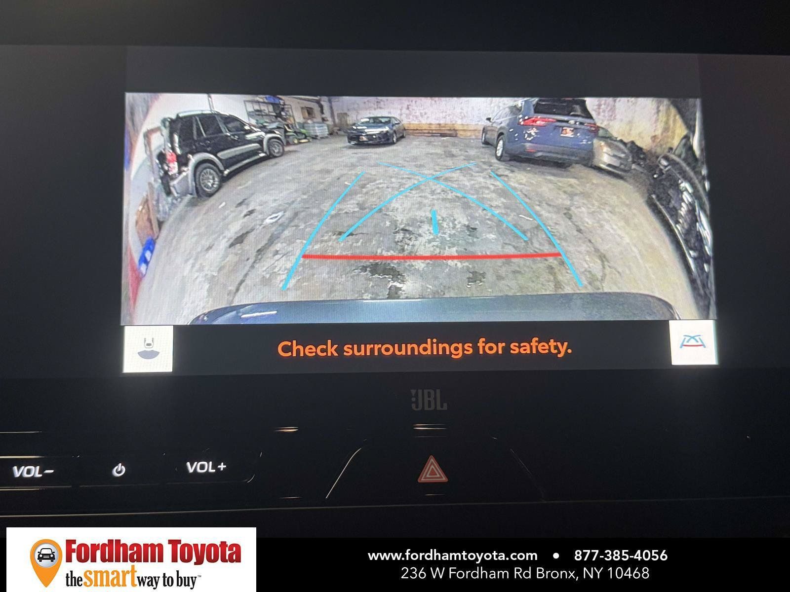 Used 2023 Toyota Venza XLE AWD/4WD image 27