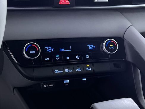 Used 2025 Hyundai Elantra Sport image 20