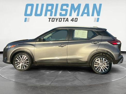 Used 2024 Nissan Kicks SV image 4