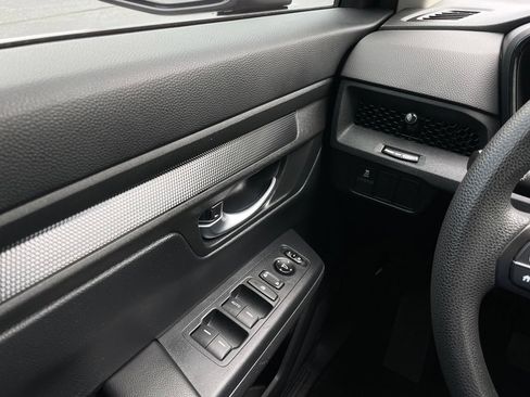 Certified 2023 Honda CR-V LX image 22