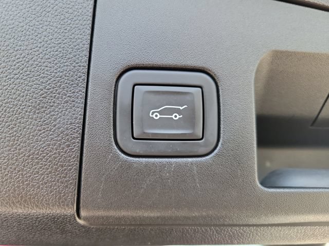 Certified 2023 Cadillac XT4 Sport w/ Sun And Sound Package AWD/4WD image 9