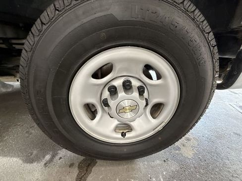 Used 2023 Chevrolet Express 2500 LS w/ Driver Convenience Package image 28