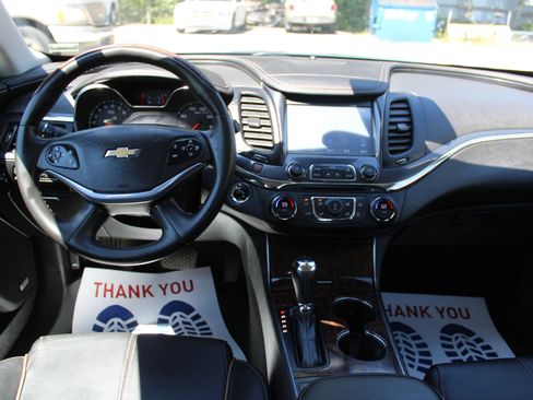 Used 2014 Chevrolet Impala LTZ FWD image 16