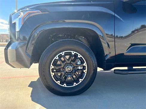 Used 2025 Toyota Tundra SR image 5
