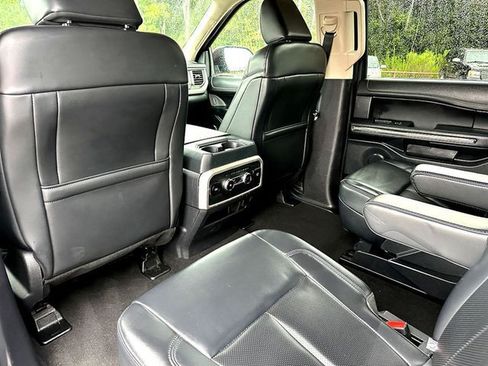 Used 2024 Ford Expedition XLT RWD image 20