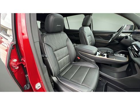 Certified 2025 Buick Enclave Avenir w/ Super Cruise Package AWD/4WD image 32