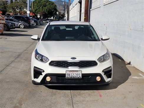 Used 2021 Kia Forte LXS image 2