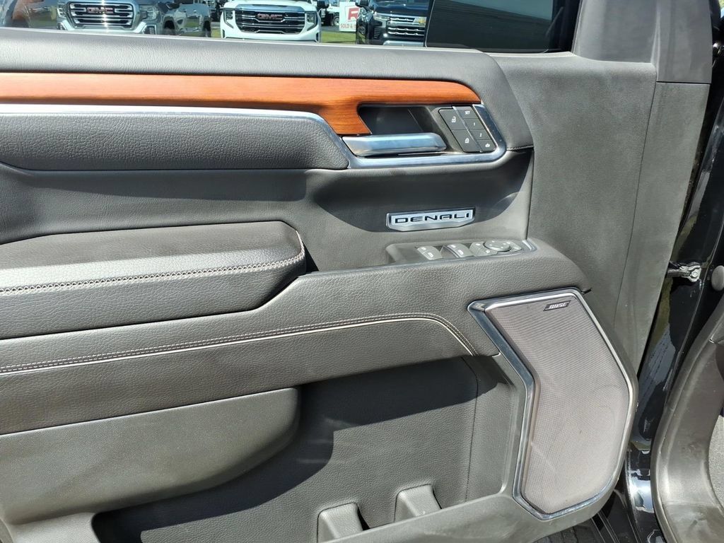 Used 2022 GMC Sierra 1500 Denali AWD/4WD image 19