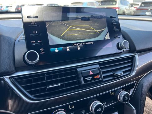 Used 2022 Honda Accord Sport image 27