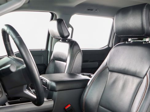 Used 2024 Ford F250 Lariat image 25