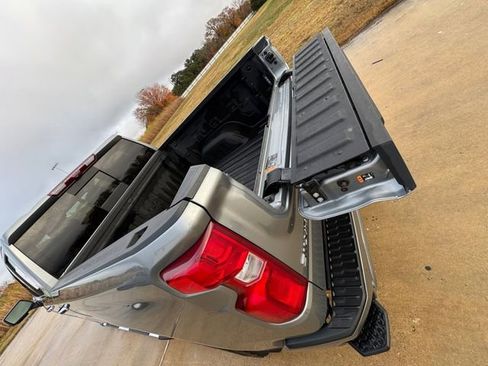 Used 2024 Chevrolet Silverado 1500 High Country w/ Technology Package image 30