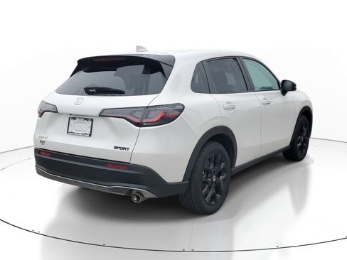 Used 2024 Honda HR-V Sport image 4