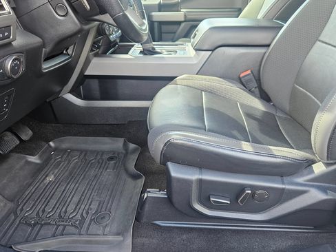 Used 2019 Ford F150 Raptor w/ Equipment Group 802A Luxury AWD/4WD image 13
