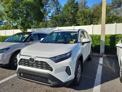 Used 2024 Toyota RAV4 XLE w/ Convenience Package FWD image 26
