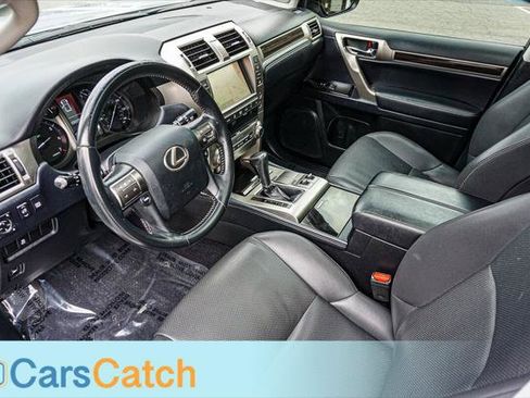 Used 2019 Lexus GX 460 w/ Navigation Package image 17