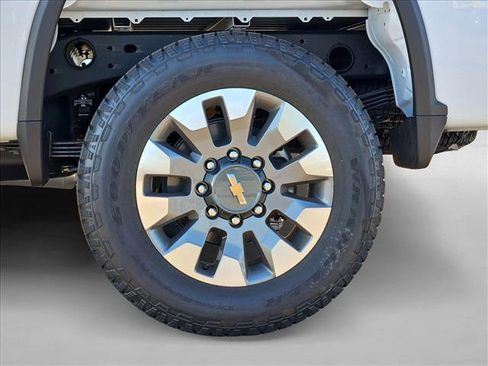 New 2026 Chevrolet Silverado 2500 Custom w/ Custom Value Package AWD/4WD image 10