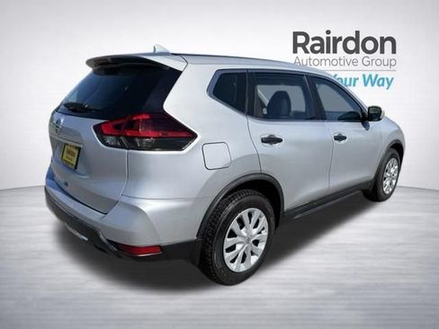 Used 2018 Nissan Rogue S FWD image 7
