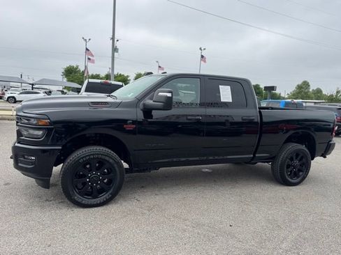 Certified 2026 RAM 2500 Big Horn AWD/4WD image 3