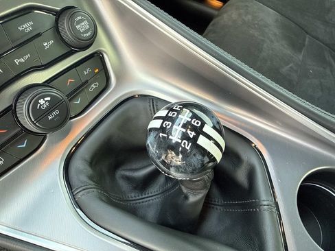 Used 2021 Dodge Challenger R/T Scat Pack RWD image 25