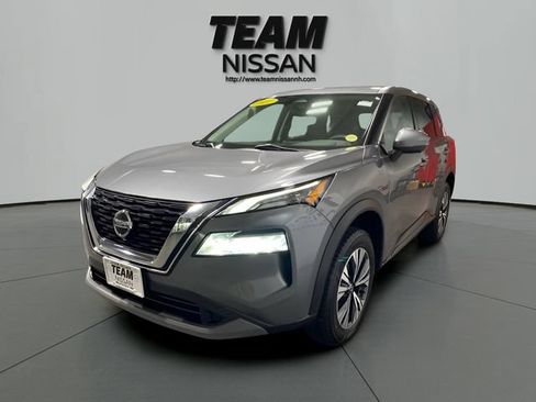 Used 2021 Nissan Rogue SV AWD/4WD image 3