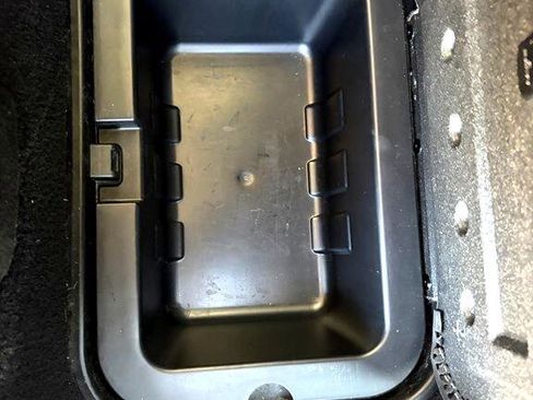 Used 2017 Dodge Journey SE w/ Flexible Seating Group image 24