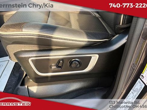 Used 2023 RAM 1500 Laramie AWD/4WD image 17