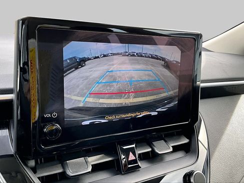 Used 2024 Toyota Corolla LE FWD image 25