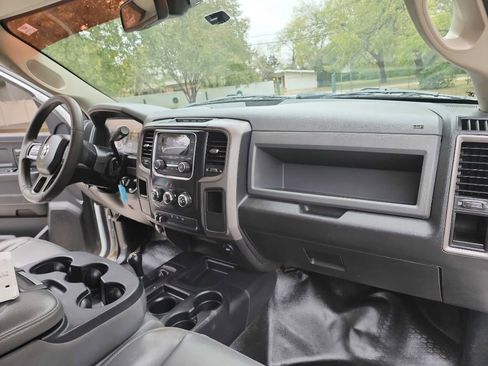 Used 2018 RAM 2500 Tradesman w/ Popular Equipment Group image 32