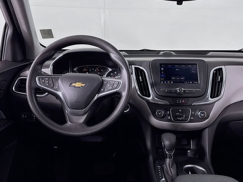 Used 2022 Chevrolet Equinox LT w/ LPO, Floor Liner Package AWD/4WD image 22
