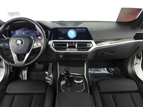 Used 2020 BMW 330i Sedan w/ Convenience Package RWD image 25