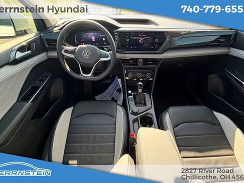 Used 2024 Volkswagen Taos SEL AWD/4WD image 10