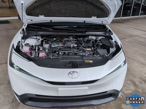 Used 2025 Toyota Prius LE image 24