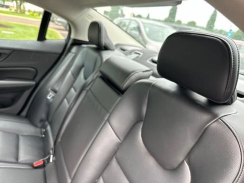 Used 2021 Volvo S60 T5 Momentum w/ Premium Package AWD/4WD image 16