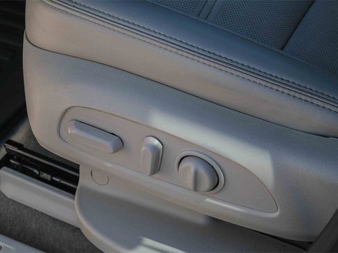 Used 2022 GMC Acadia Denali w/ Denali Ultimate Package image 23