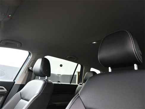 Used 2022 Volkswagen Atlas SE image 23