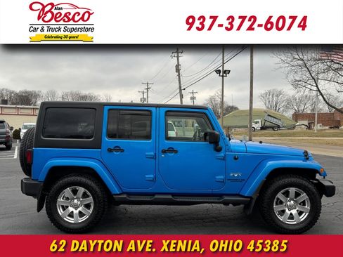 Used 2016 Jeep Wrangler Unlimited Sahara image 3