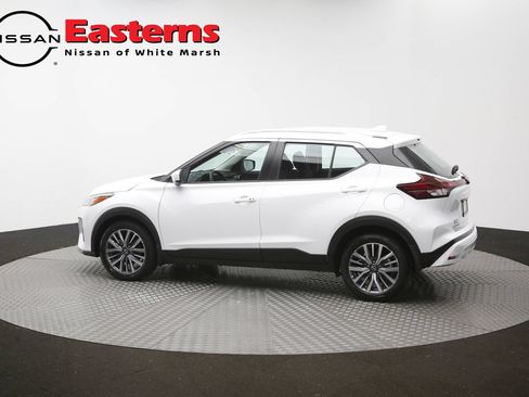 Used 2024 Nissan Kicks SV FWD image 60