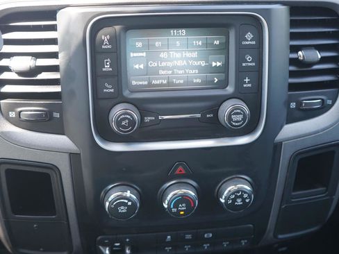 Used 2015 RAM 3500 Tradesman w/ Chrome Appearance Group AWD/4WD image 13