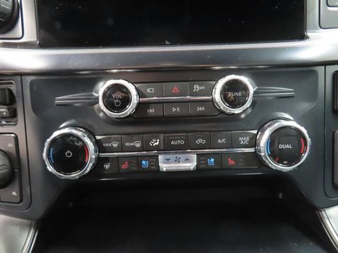 Used 2025 Ford F150 Lariat AWD/4WD image 54